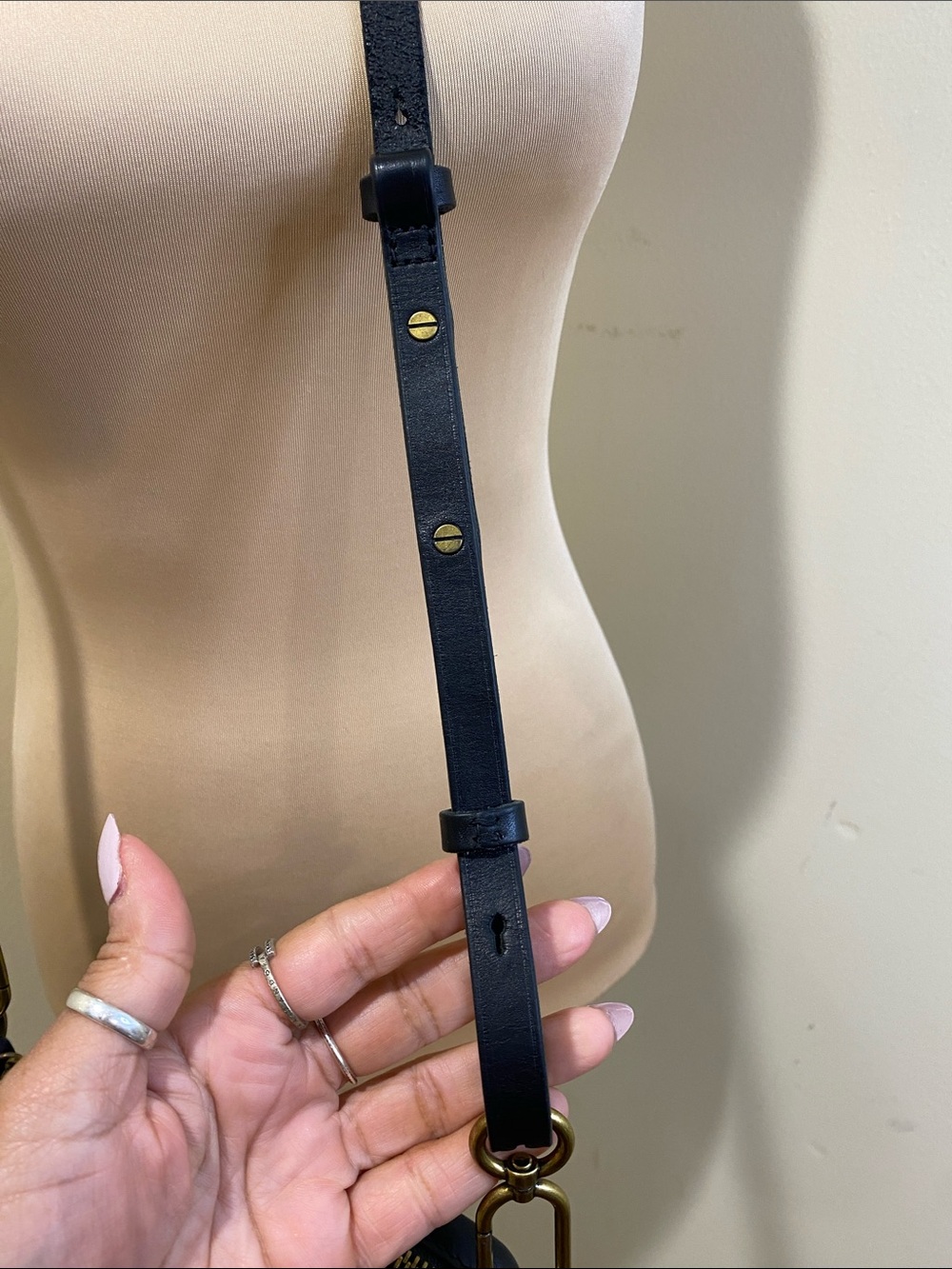MADEWELL Carabiner  Classic Black Leather Crossbody Bag - Adjustable Strap - Picture 5 of 13